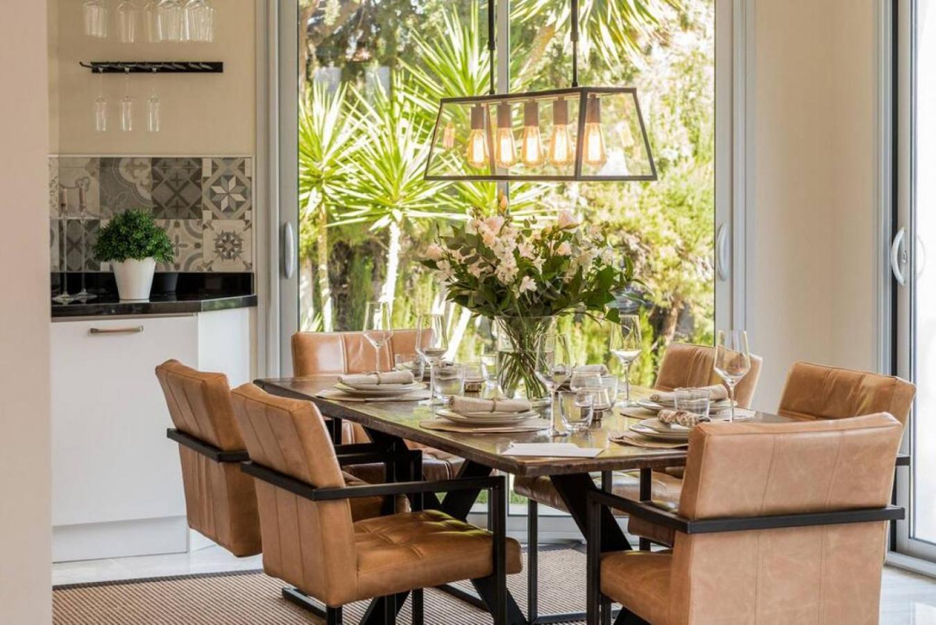 - 3-bedroom With Pool And Mountain View * Marbella